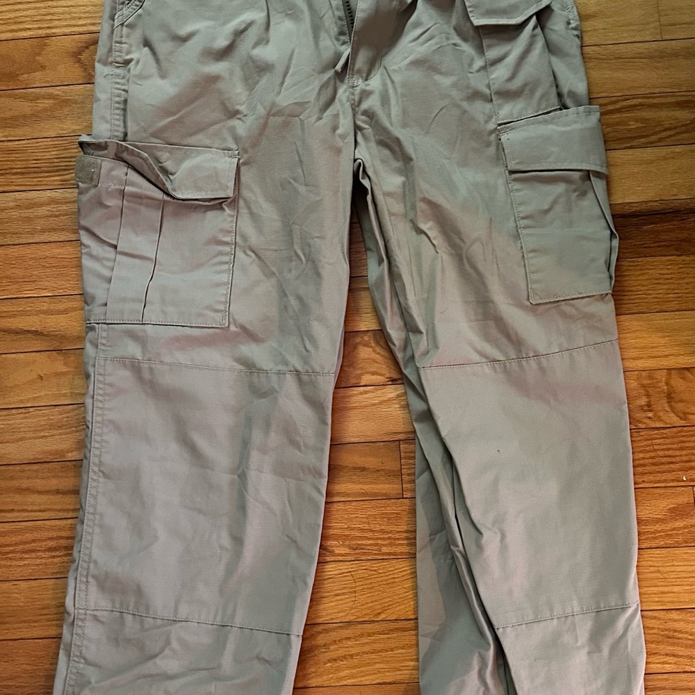 Propper women's tactical Cargo Pants in Light Beige